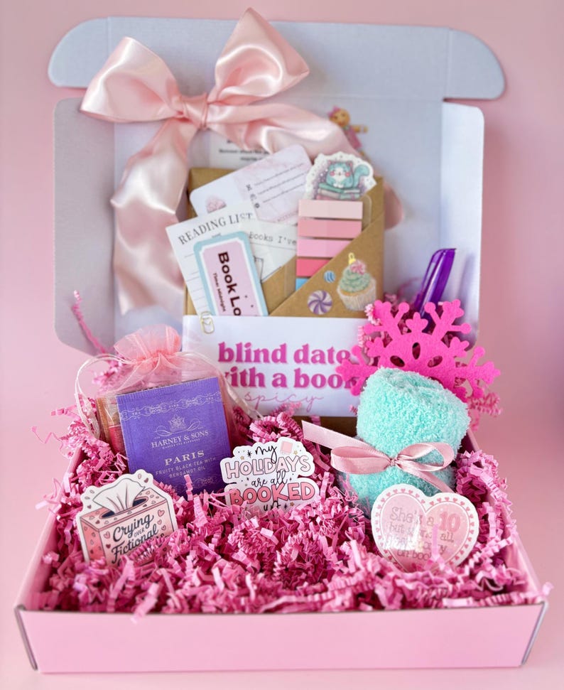 Date night with a book themed blind date with a book bundle styled as luxury book gift box, mystery box for women aesthetic, book bundle layout, bookish bundles and book accessories book lover details, perfect book gifts and book lover gift box experience.