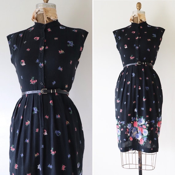 Vintage little black dress with pockets