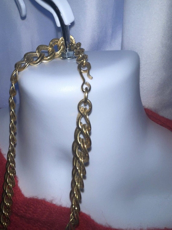 Vintage Monet Gold Toned Flat, Oval Link, Chain N… - image 5