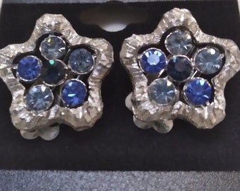 Vintage Coro Blue And Clear Rhinestones Star Shaped Clip-on Earrings