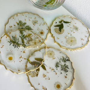 Floral coasters set
