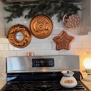 Set of 4 Copper Tone Gelatin Molds - Vintage