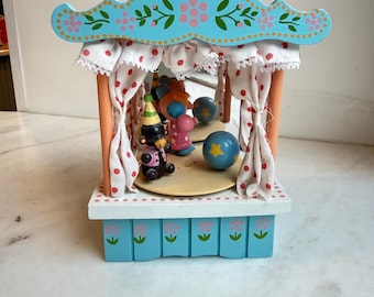 Vintage Schmid Circus Working Music Box, 80s Nursery Decor