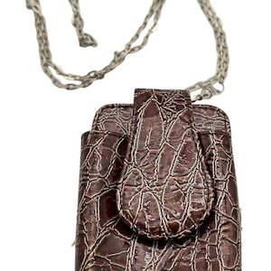 Vintage damesportemonnee met nekketting bruin imitatie alligatorhuid The Metropolitan
