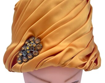Vintage 1960s Metallic Silk Brocade Turban Psychedelic Floral Draped Pillbox Hat Vintage 1960s Brocade Toque Hat: Metallic Floral Pillbox - Etsy main image 4
