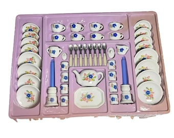 Juego de té de juguete Strombecker Tootsie, completo, con corazones y temática de fiesta para niñas, 48 piezas.