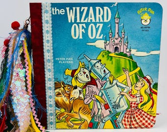 Emerald Dreams - A Wizard of Oz Inspired Handmade Junk Journal