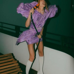 Sculpture dress. Draped dress with fabric manipulation in purple taffeta silk. Party, wedding image 3