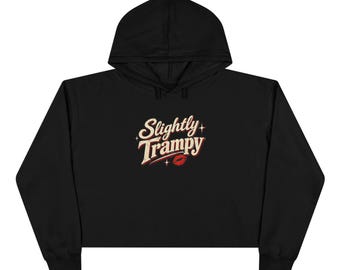 Bluza z kapturem z lekko trampowym tekstem