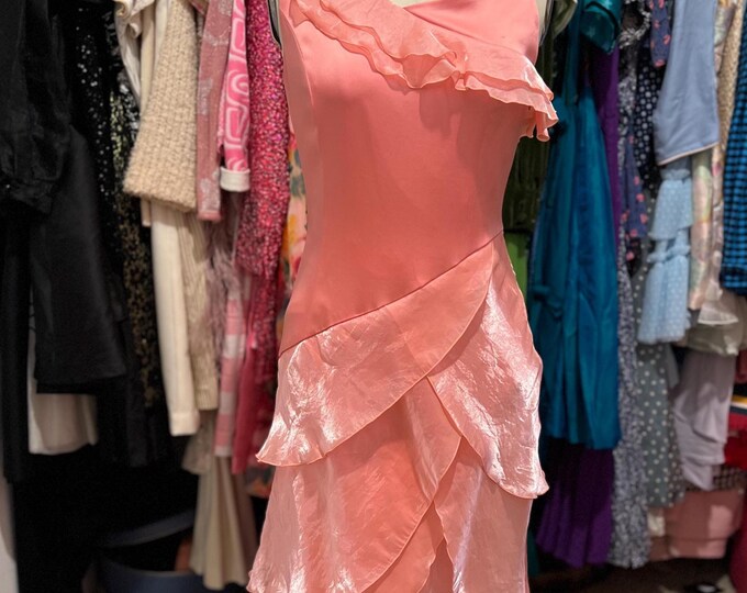 Pink Ruffle Glinda Robe Vintage Pink Ruffle Gown: Glinda Inspired Costume, Size 9 - Etsy