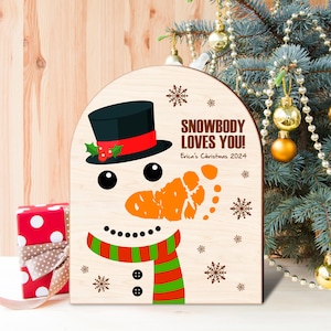 Personalized DIY snowman Baby handprint Sign, Custom Baby’s First Christmas Sign, Mistletoes Plaque, Christmas Kid Craft, keepsake gift