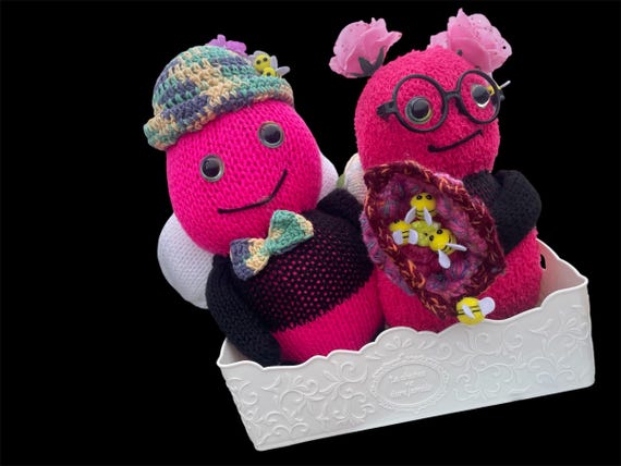 bee lovers delight- dolls