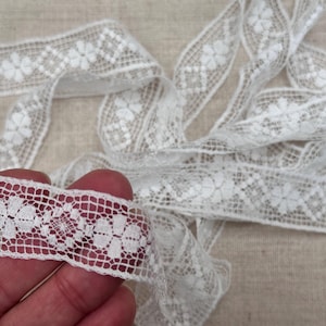 Antique Cluny Insert Lace, Ivory Lace, Vintage Lace, 2cm wide, D-4
