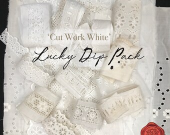 Paquete de adornos Lucky Dip White Broiderie Anglais, encaje bordado de algodón vintage, paquete de encaje de chatarra, paquete de costura lenta, bolsa de agarre misteriosa