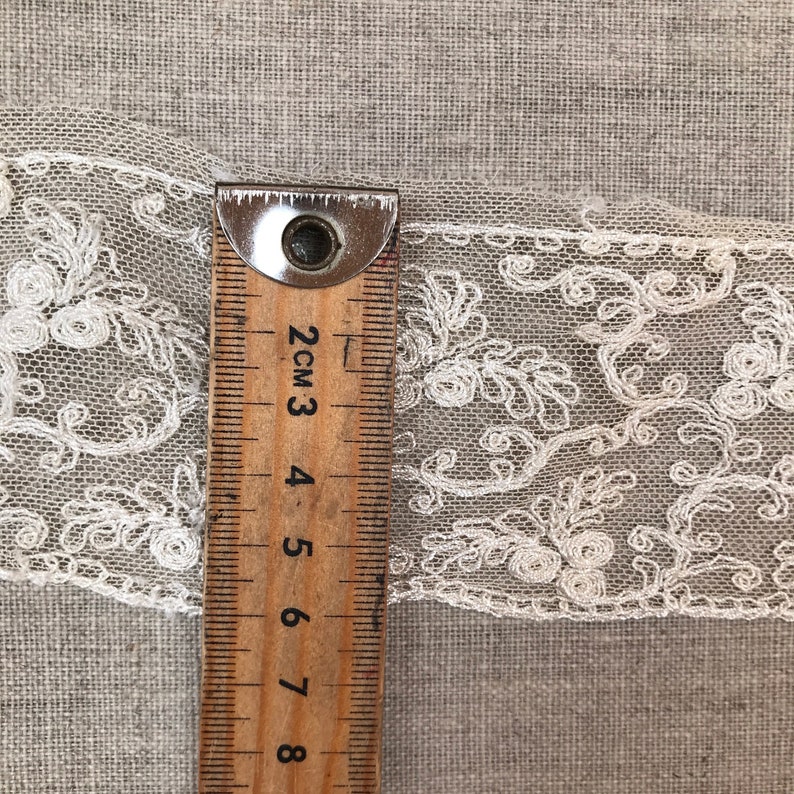 Antiguo encaje de aguja de seda pura ribete marfil, alrededor de 1900, encaje vintage, tul bordado, encaje de seda imagen 4