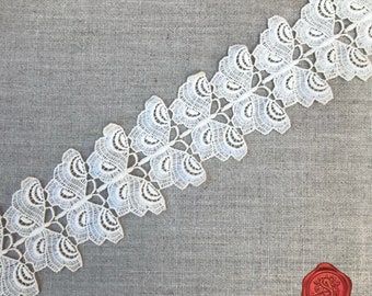 Antique Austrian ‘Butterflies’ Guipure Lace trim, Unique Trim, Antique, Cotton Braid