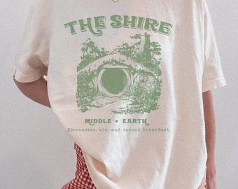 Cozy Cottagecore Fantasy Shirt, The Shire Aesthetic Tee, Middle Earth Style T-Shirt, Second Breakfast Ale Funny Bookish Gift for Nerds Geeks
