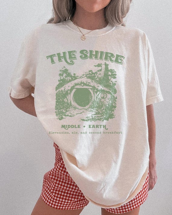 Cozy Cottagecore Fantasy Shirt, The Shire Aesthetic Tee, Middle Earth Style T-Shirt, Second Breakfast Ale Funny Bookish Gift for Nerds Geeks
