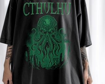 Cthulhu Shirt, Cosmic Horror Graphic Tee, Eldritch Horror T-Shirt, Gothic Monster Apparel, Dark Fantasy Shirt, Horror Lover Gift