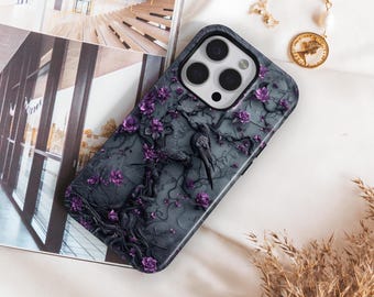 Funda para teléfono con diseño de cuervo espeluznante, funda MagSafe para iPhone con estampado floral gótico morado.