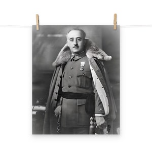 Caudillo Francisco Franco Matte Poster