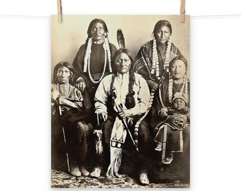 Poster opaco di Toro Seduto e famiglia 1881