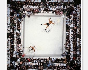Muhammad Ali knocks out Cleveland Williams Matte Poster