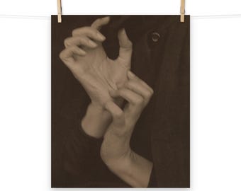 Matte poster Georgia O'Keeffe – Hands by Alfred Stieglitz