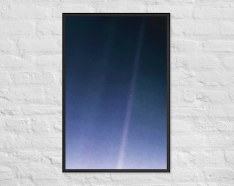 Hellblaues Poster mit Punkten
