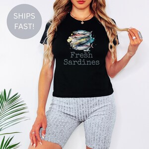 Funny Sardines Baby Tee Graphic Tshirt Y2K Shirt Fishermans Aesthetic Vintage Retro Style Trendy Top Gift for Her Animal Lover Gift Clothing