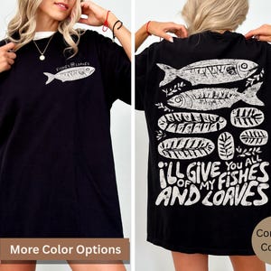 Jesus füttert das 5000 T-Shirt, Wunder der Brote und Fische Christliches T-Shirt, Distressed Bibel Vers Jesus Shirt, Glaubensgeschenk für ihre Mutter Freundin