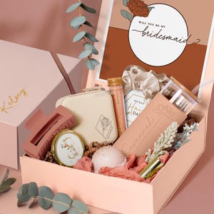 Will You Be My Bridesmaid Spa Set in Terracotta, Bridesmaid Proposal Gift with Personalized Bridal Party Box, in Blush, Sage, or Blue