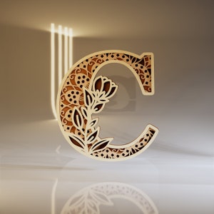 Letra C floral, archivo SVG del alfabeto, corte láser, diseño en capas, recortes de iniciales, plantillas para máquinas CNC, descarga digital, artesanía botánica