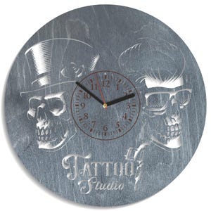 Gentleman Skull SVG, Tattoo-Studio Wandkunst, Laser-Ausschnitt, Wanduhr aus Holz, Glowforge Project, Xtool Crafts, digitaler Download