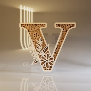 Letra V SVG, corte láser multicapa, iniciales florales, alfabeto de mandala, archivos de grabado Cricut, monograma de madera, descarga digital instantánea