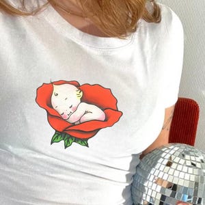 Rose Kewpie Y2k Baby Tee, Flower Vintage Retro Top, Trending 90s Tee, Preppy Coquette Shirt, Cute Aesthetic Women&#39;s Tee, Babydoll Clothing
