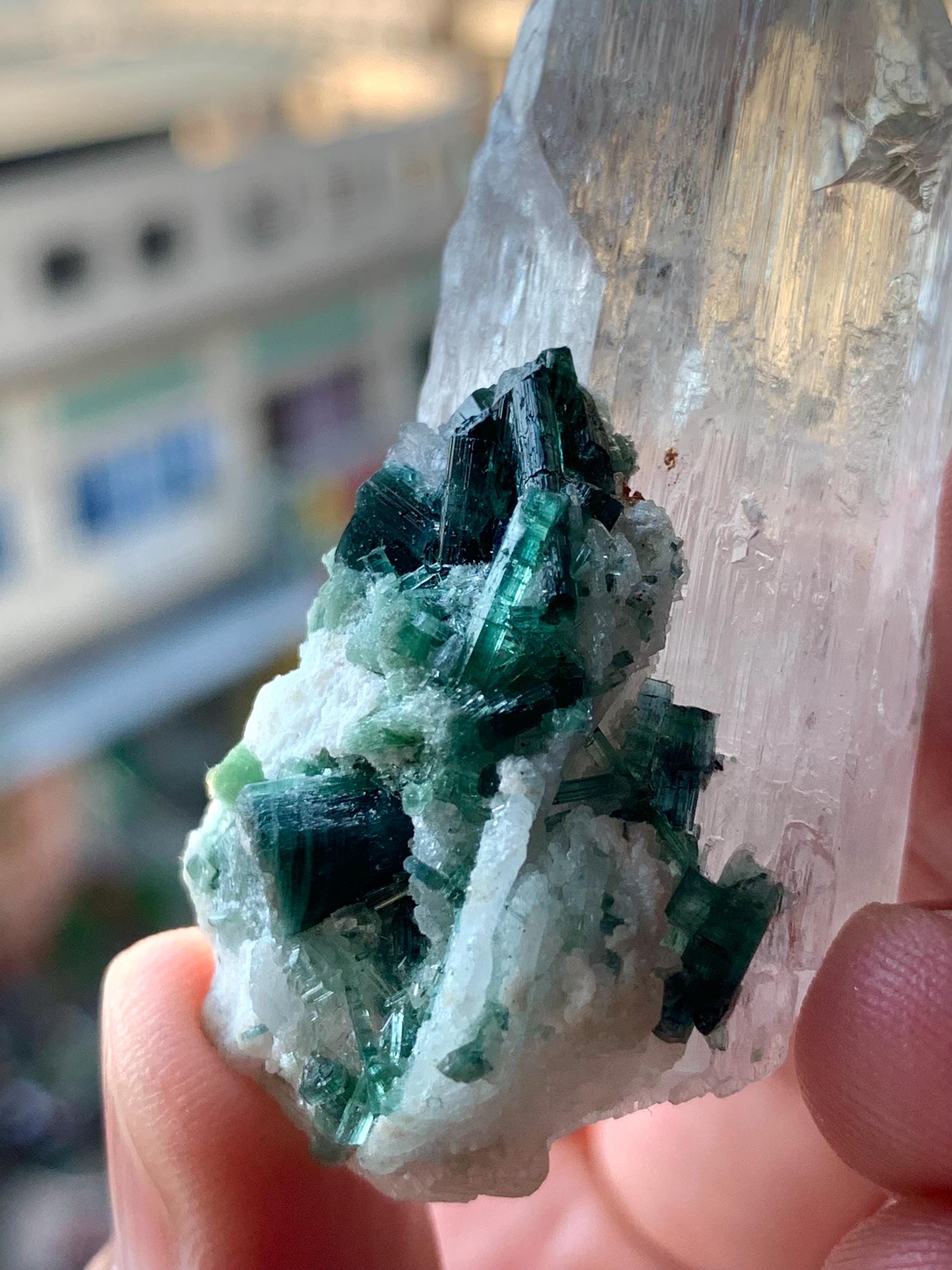 クンツァイトとトルマリンの組み合わせ - コレクターズアイテム - 印象