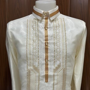 Ribbon Design Men&#39;s Modern Barong Tagalog