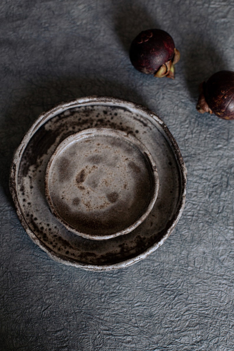 Gray Ceramic Dishes Collection, Handcrafted Stoneware Kitchen Dishes, Minimal Design Ceramic Set, Pottery Ceramic Plate Teapot Yunomi 画像 7