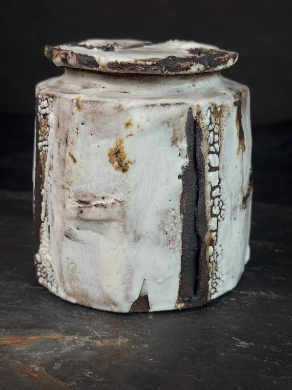 Handmade Kurinuki Ceramic Tea Jar with Lid: Wabi-Sabi Stoneware