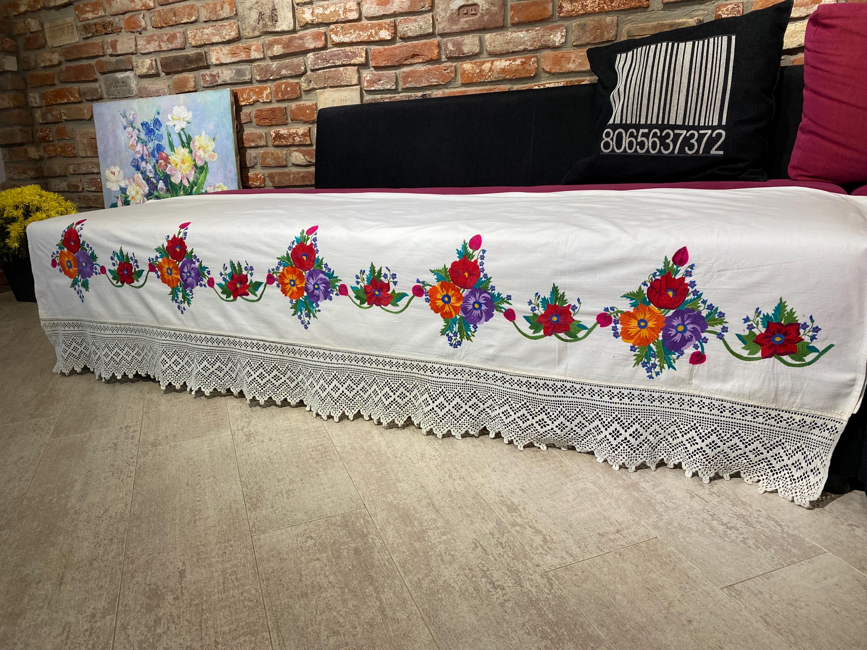 手刺繍のウクライナ製ベッドシーツ、アンティーク刺繍の飾り布、リネン 