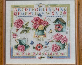 Embroidery Roses by Marjolein Bastin / complete in frame with glass - no pattern