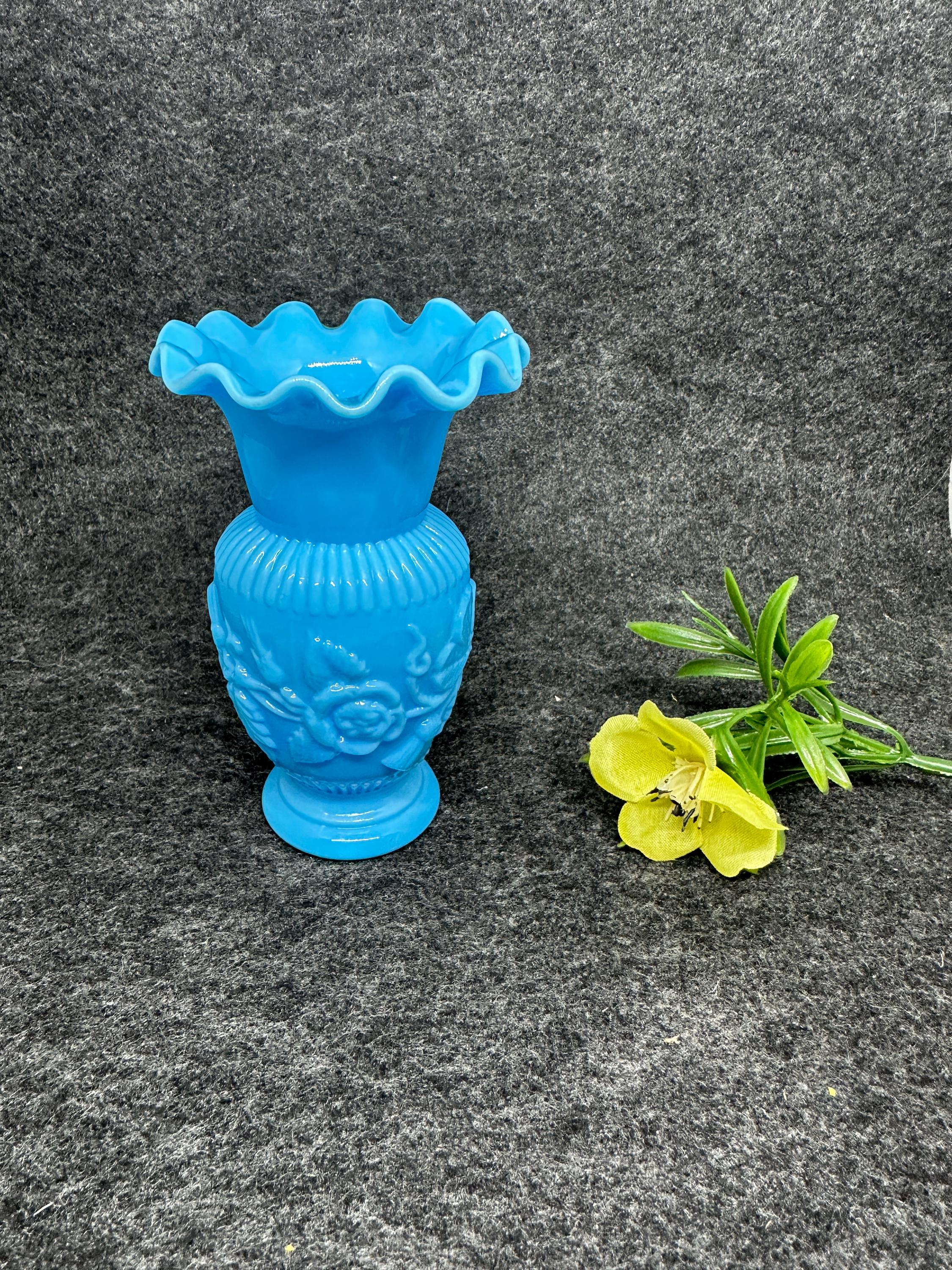 Opaline French Victorian Turquoise Milk Glass Vase - Delicate Antique Home Decor, Elegant Vintage Centerpiece / 2