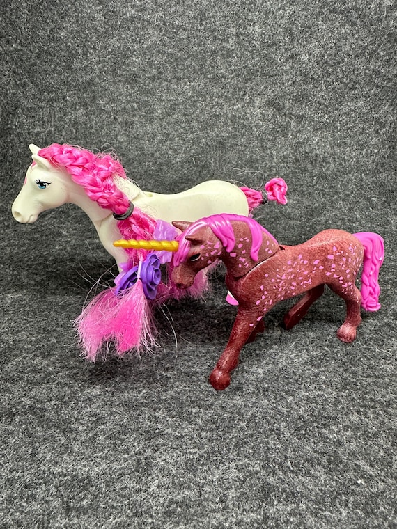 Set de caballos unicornio Playmobil figuras 9136 y 6166