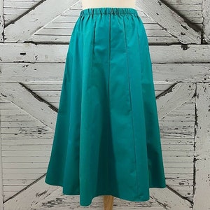 Ladies 16 Gore Skirt