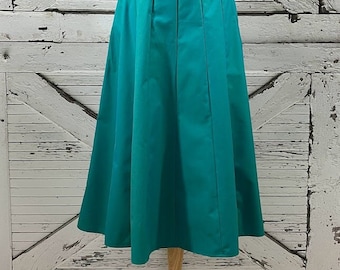 Ladies 16 Gore Skirt