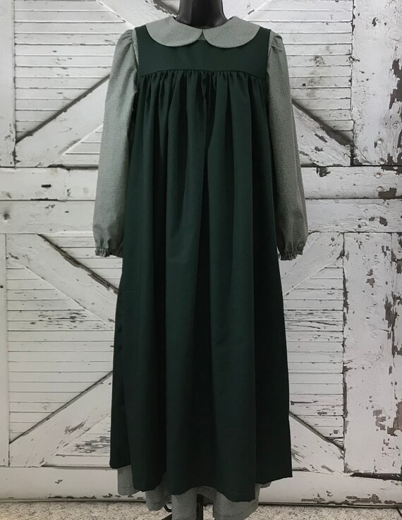 Ladies Anne's Dress and Pinafore Set in Cotton or Polycotton Fabrics Ladies Anne's Dress and Pinafore Set in Cotton or Polycotton Fabrics
