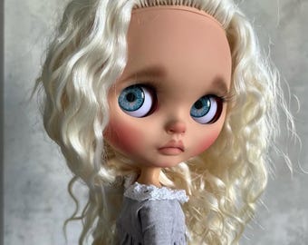 Blythe custom