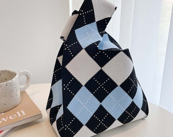 Handmade knit chunky yarn purse, chunky yarn knit bag, chunky knit shoulder bag