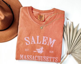 Salem Massachusetts Comfort Colors T-Shirt, Vintage Witch Halloween Shirt, Spooky Fall Graphic Tee, Unisex Comfort Colors Salem Tee